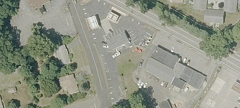 196 Main St