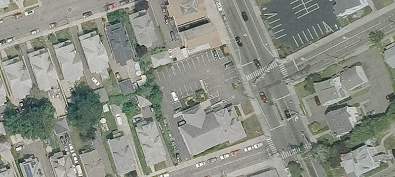 3125 Main St