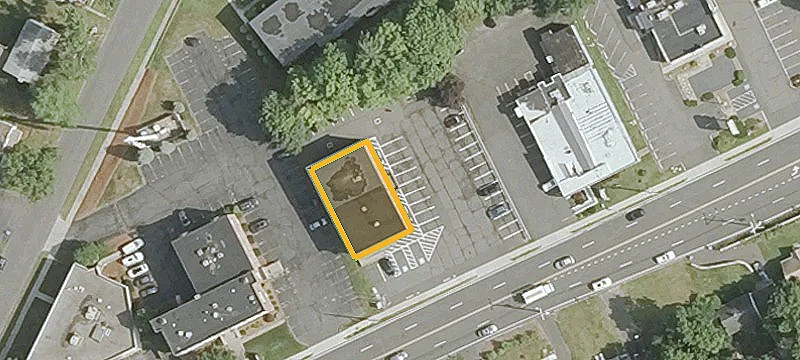 1001 Farmington Ave