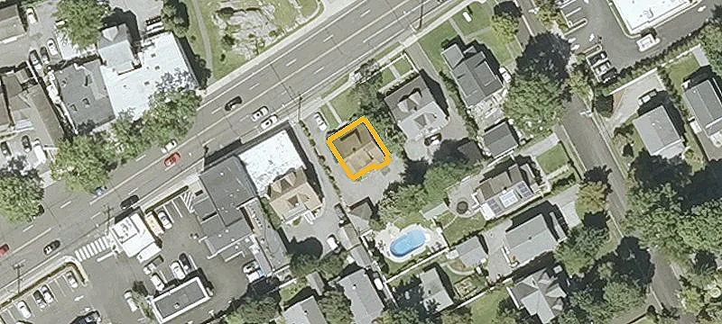 253 Putnam Ave