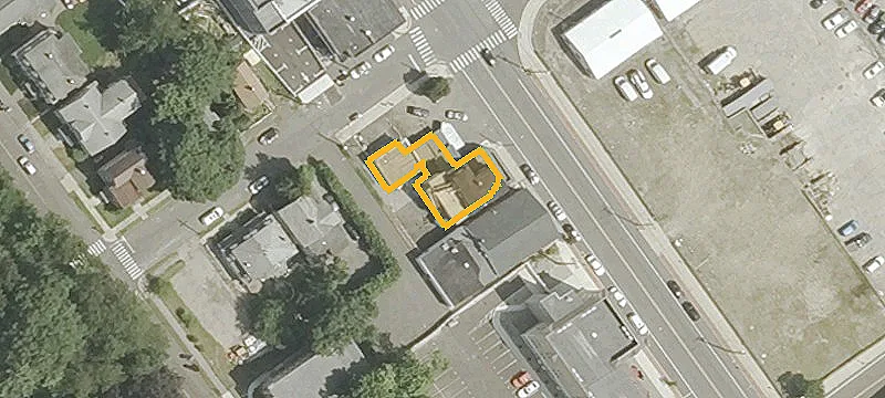 332 Howe Ave