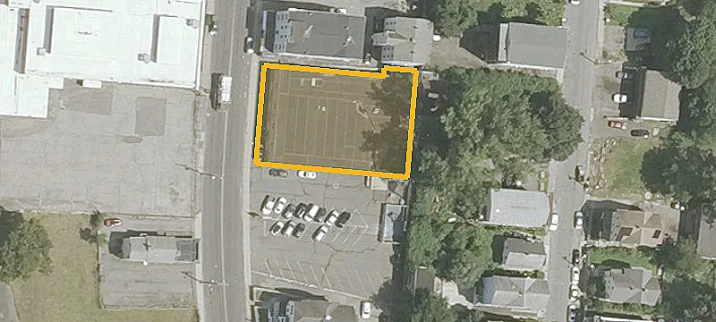 945 Main St