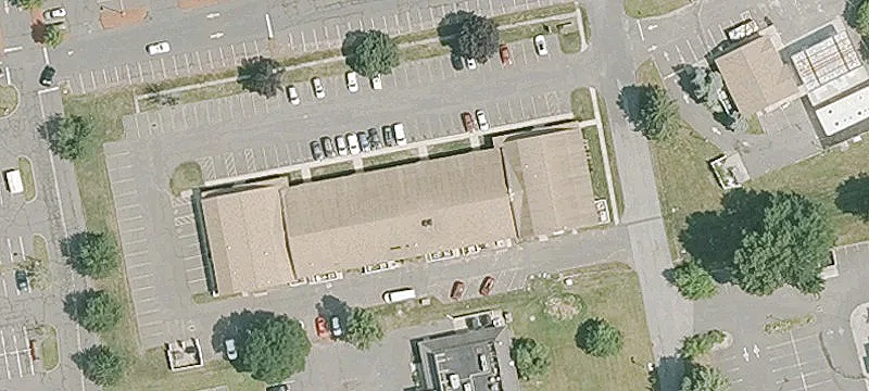 3039 Main St