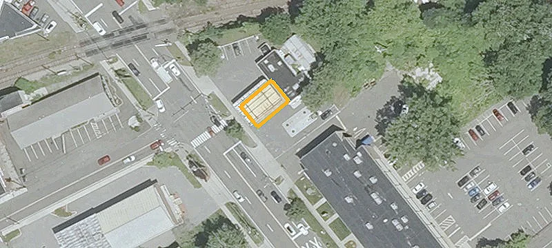 351 Main St