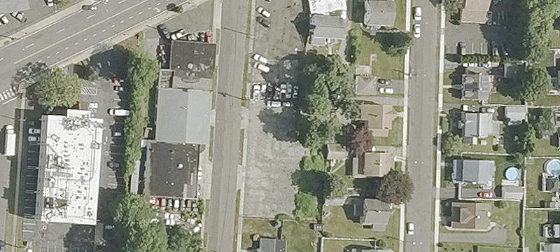 1773 Barnum Ave