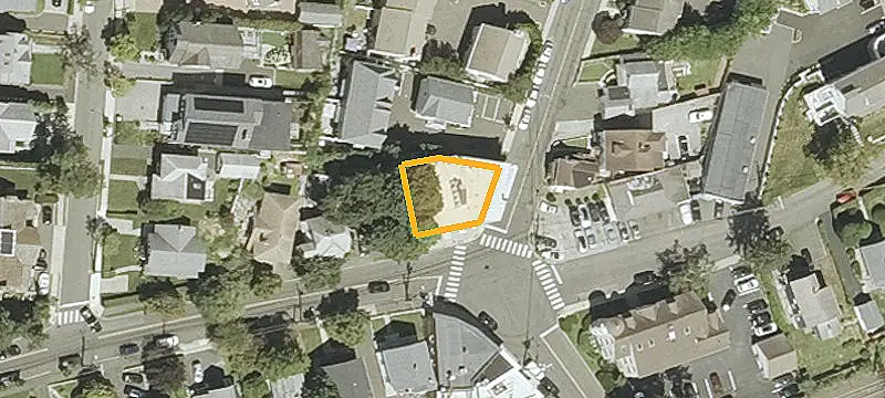 97-101 Bruce Park Ave