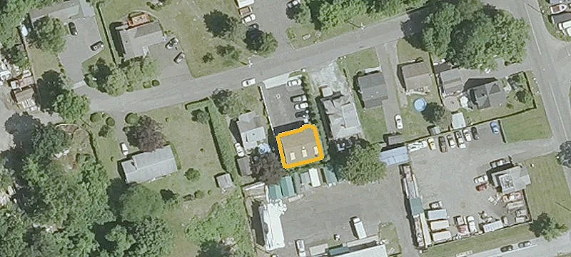 8 Deerfield Ave