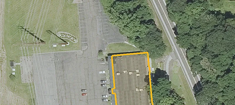 8 Berkshire Blvd