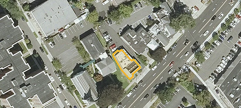 69 Putnam Ave