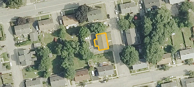 28 4th Ave