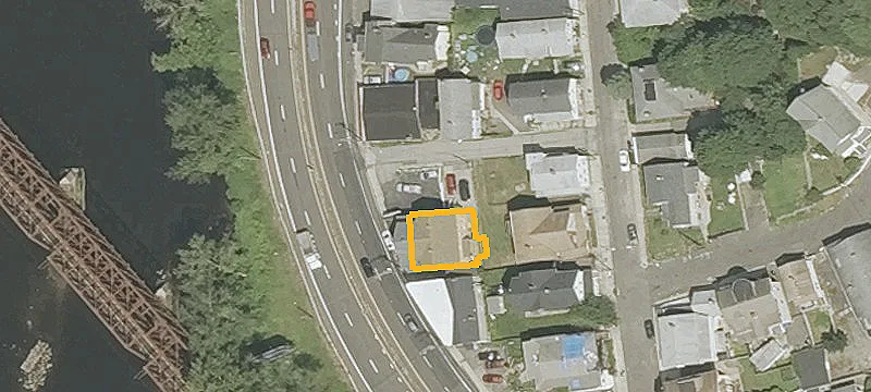 25 Derby Ave