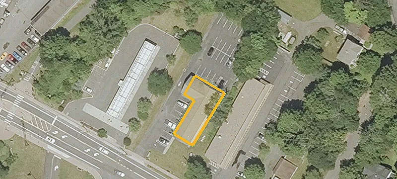 470 Main St