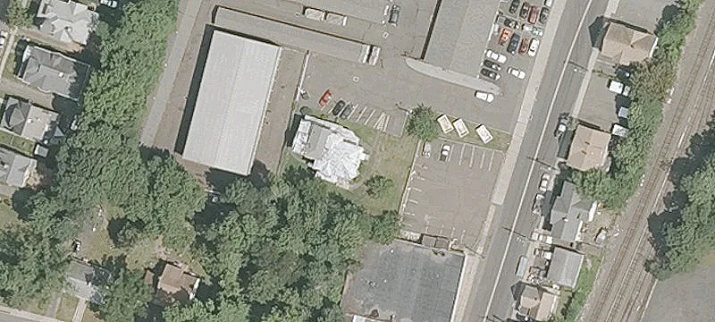 416 Colony St