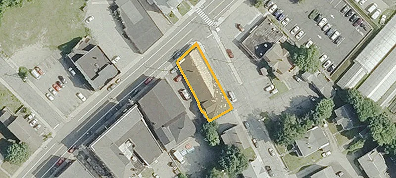 7 School St