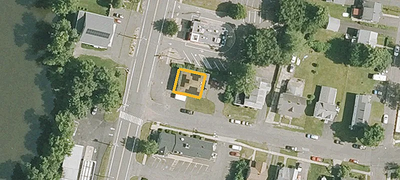 390 Main St