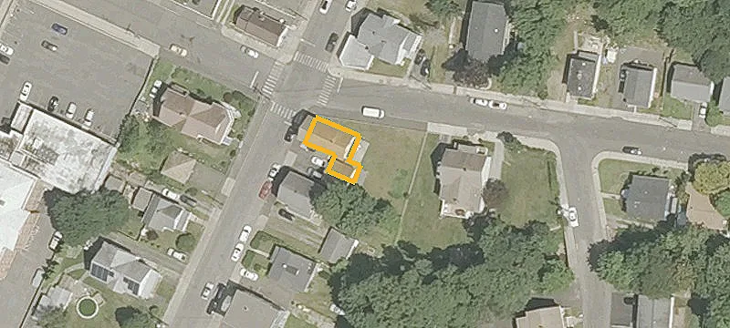 124 Beaver St