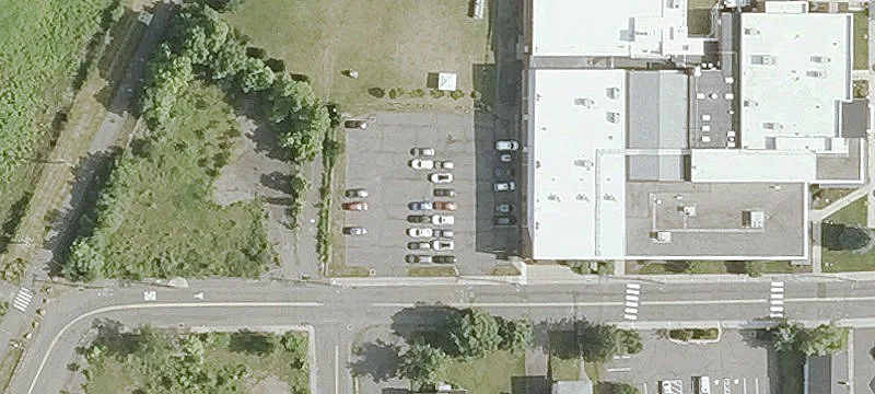 47 High St
