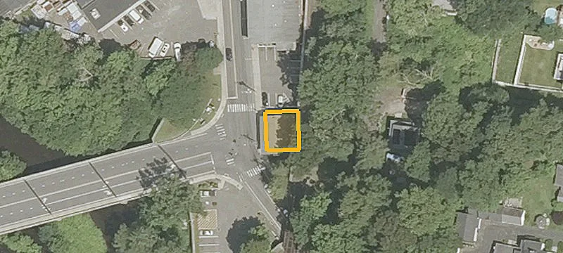 26-28 Main St