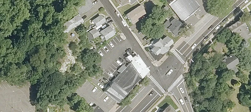 576 Main St