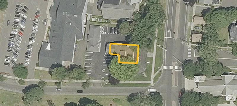2155 Main St
