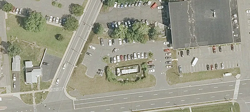 555 Middle E Tpke