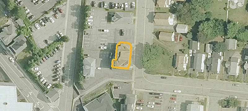18 Hamilton Ave