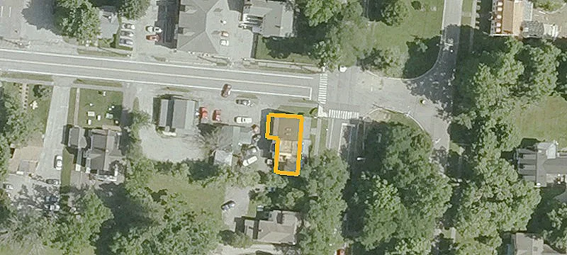 81 Main St