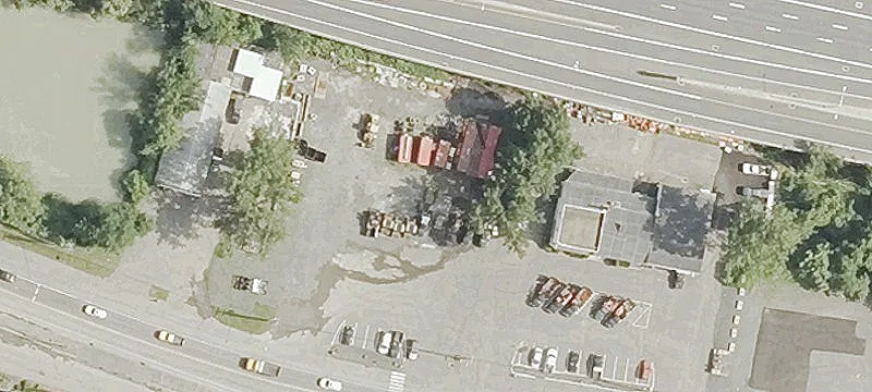 389 Woodford Ave
