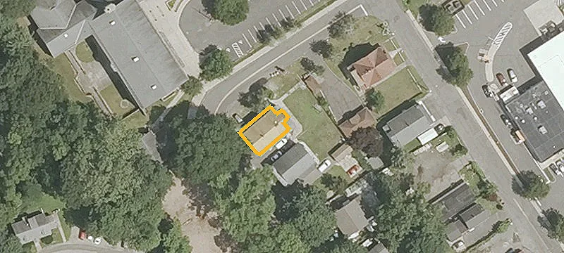 35 Crown St