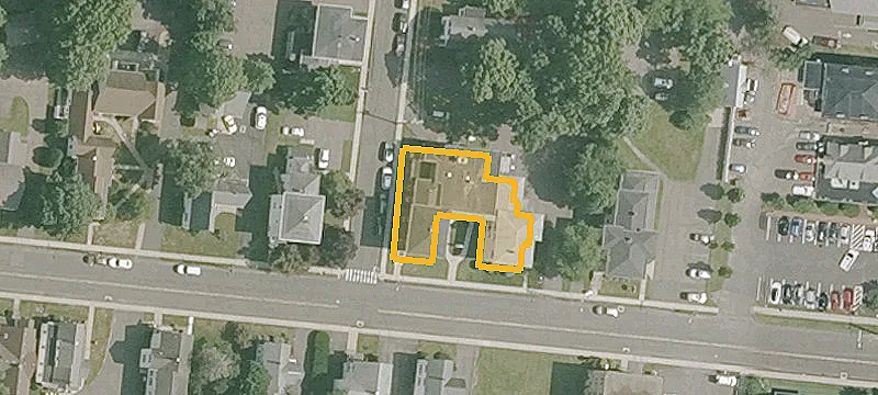30 Maple Ave