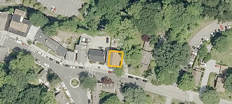 69 Main St