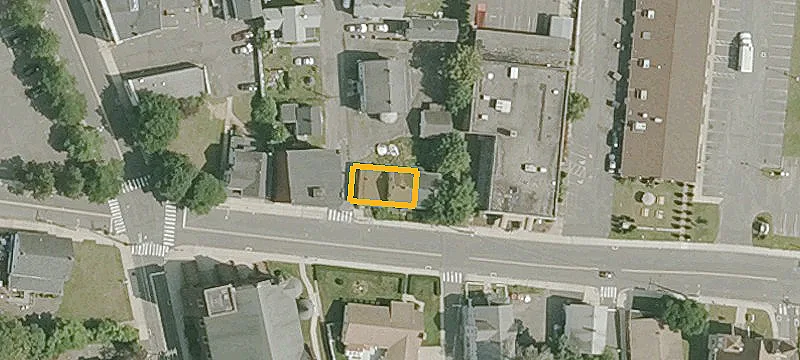 81 High St
