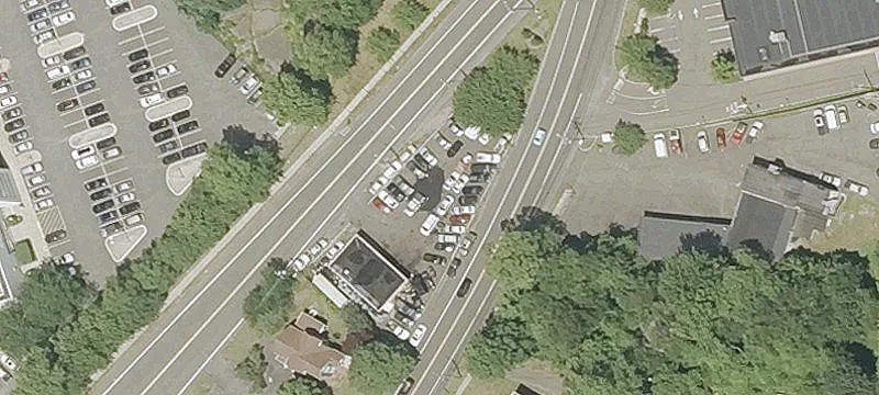 83 Middletown Ave