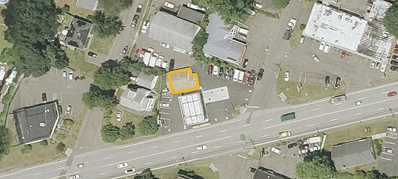 957 Foxon Rd