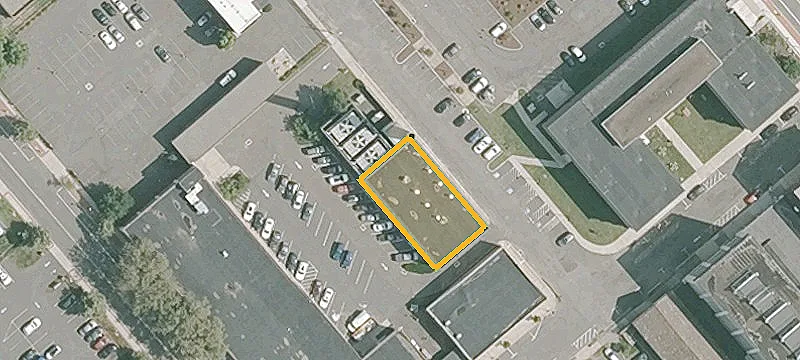 11 12th Van Dyke Ave