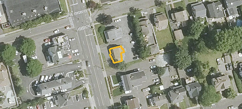 193 Ee Ave