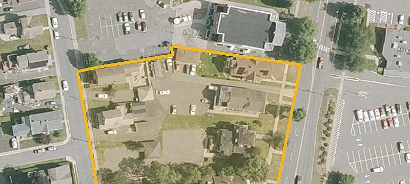 101 Main St