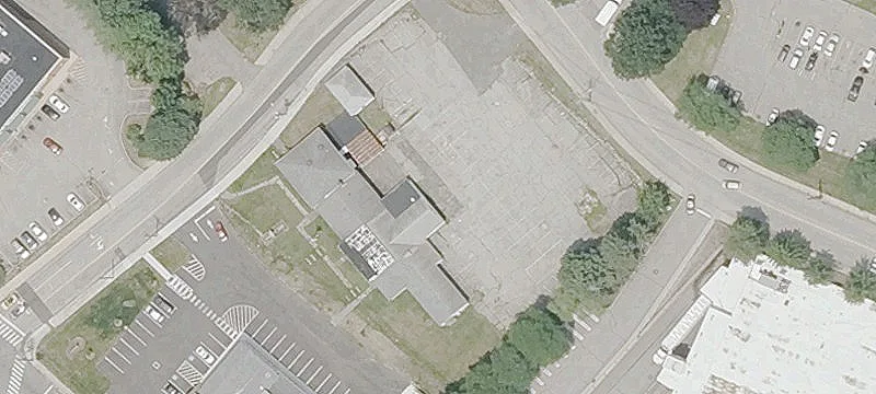 1415 Main St