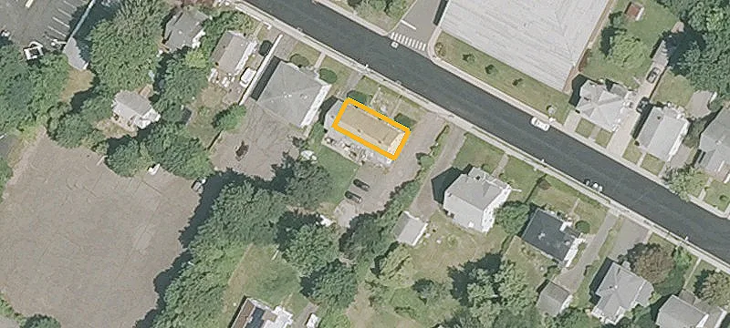 15 Freestone Ave