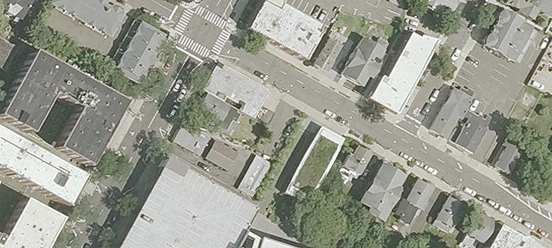 38 Edgewood Ave