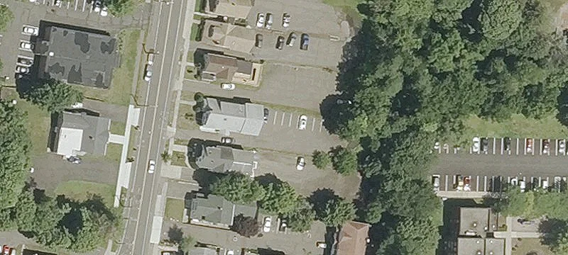 53 High St