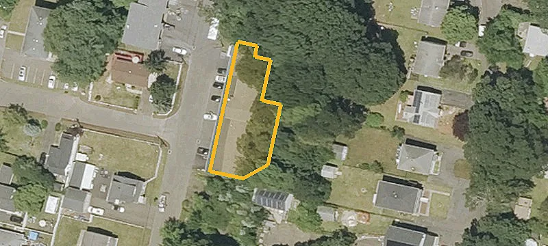103 Foxon Blvd