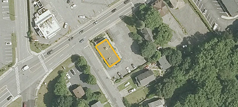 462 Main St