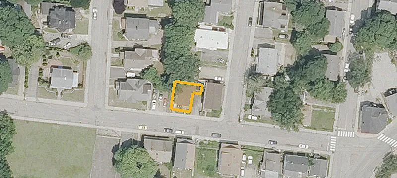 23 Maple Ave