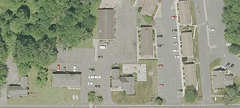 1720 Ellington Rd