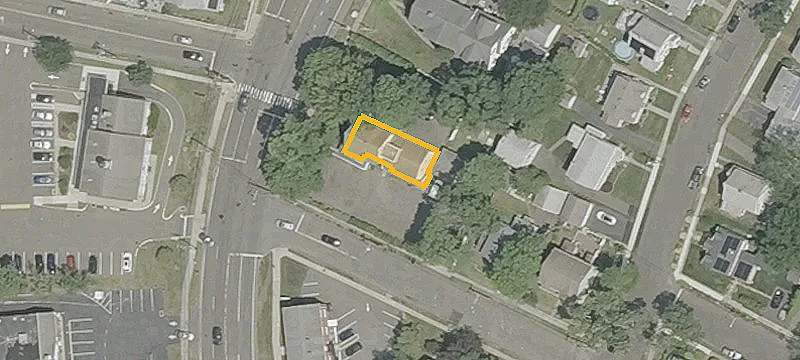 3406 Main St