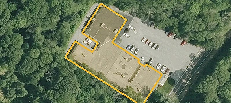 590 Thompson Rd
