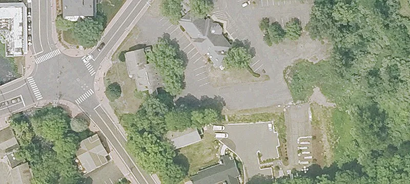 2 Riverside Rd