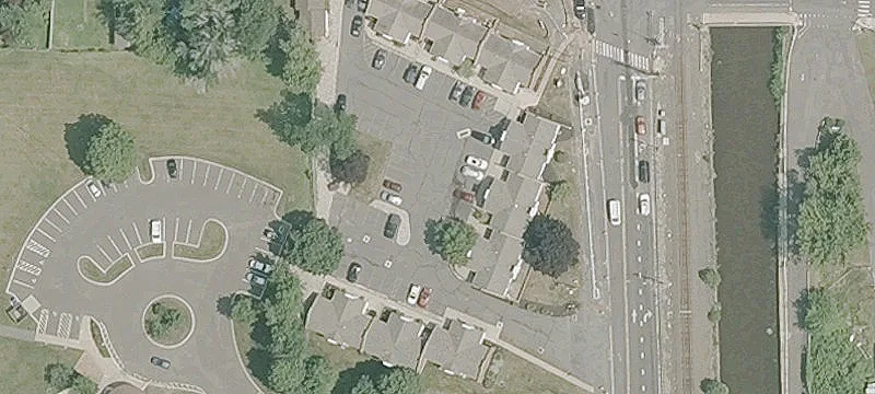 34 Main St
