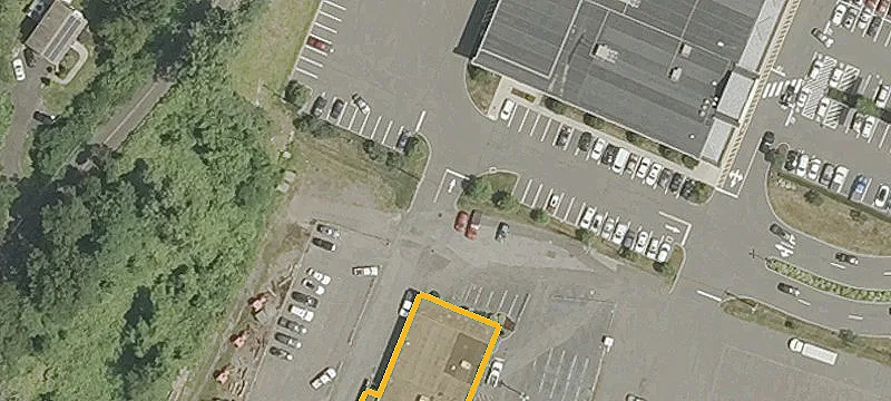 411 Bridgeport Ave, Unit 415